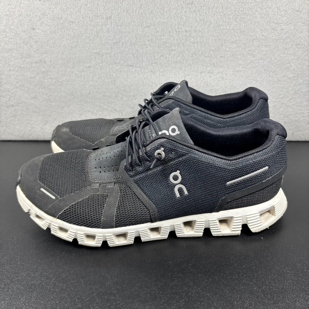 On Running Cloud 5 Black White 59.98904 Women's Running Casual Shoes Size 9.5